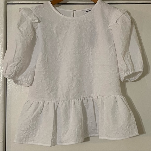 Express White Loose Flowy Peplum Top Size Small NWT - Picture 2 of 10